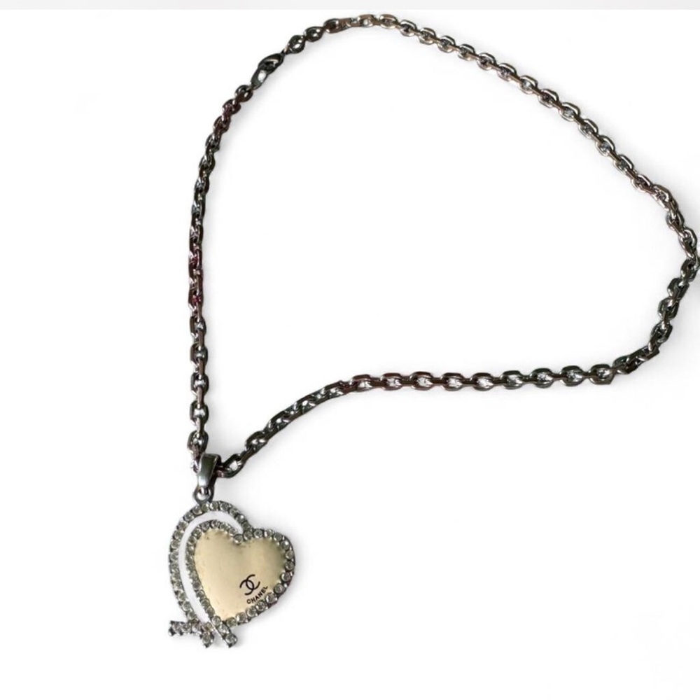 Silver chain crystal heart charm girly coquette pendant Vintage Y2K necklace